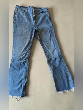 Old Navy Extra High Rise Kicker Boot Cut Jeans with secret slim pockets size 14